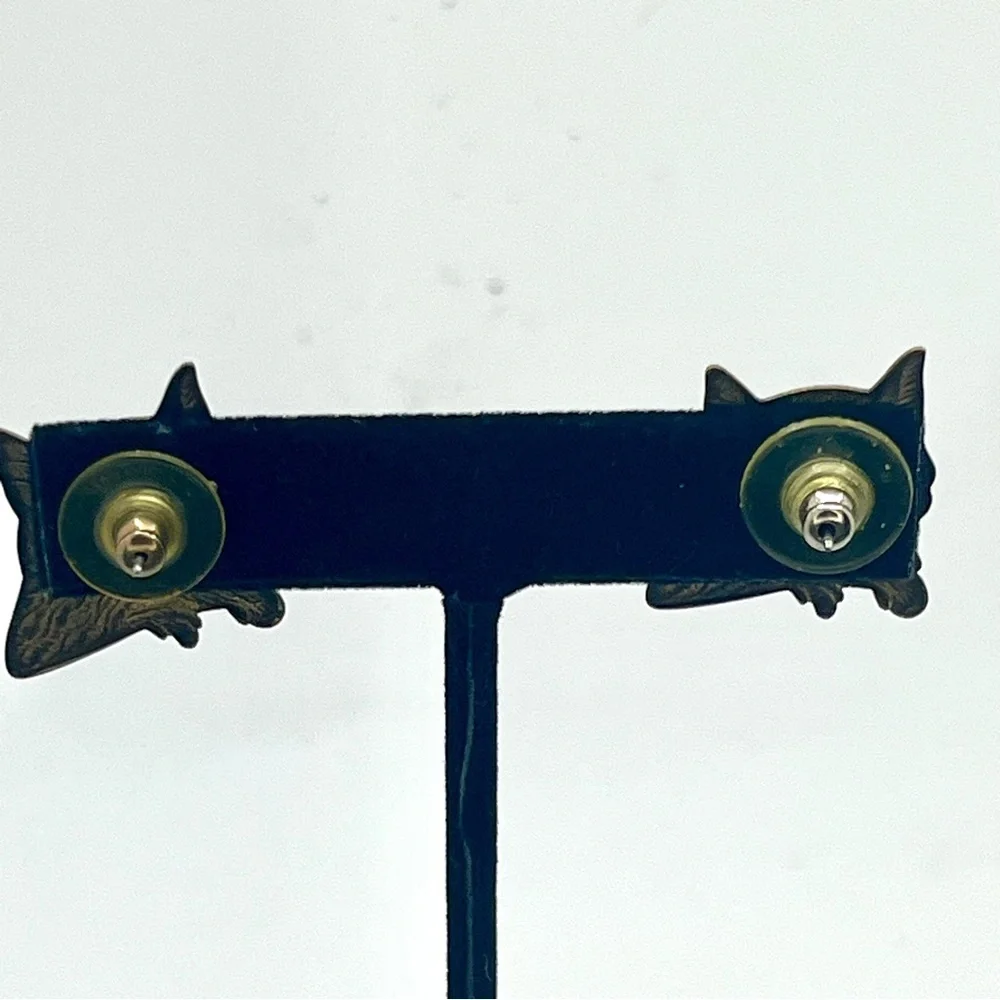 Vintage Gold Tone Cat Face Stud Earrings for pierced ears.
